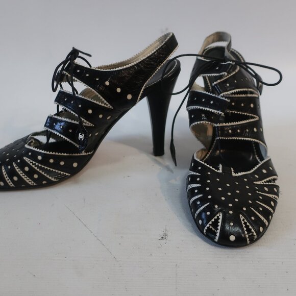 NWOB Authentic Chanel Black White Leather Mary Jane Lace Slingback Heels 38 US/8 - Picture 1 of 15